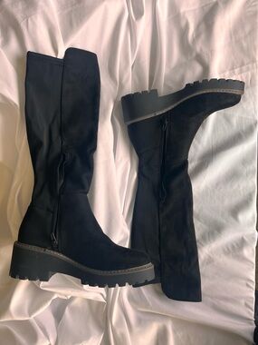 NEW Women’s Black Rock & Candy “Gisselle” Knee-High Lug Sole Boots